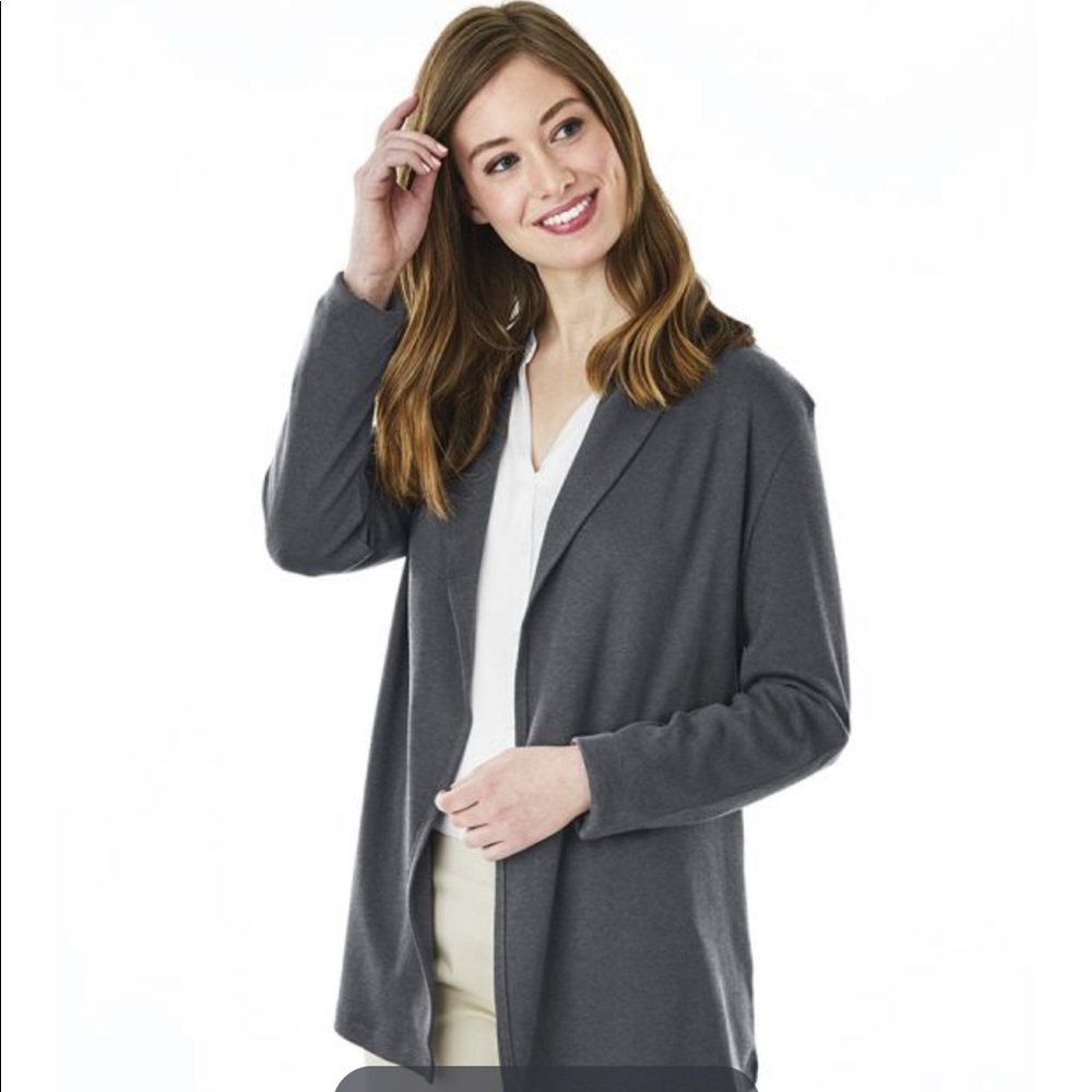 Woman’s Cardigan Wrap